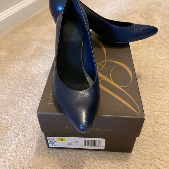 Enzo Angiolini Shoes - Enzo Angiolini Navy Classic Leather Pumps 6.5